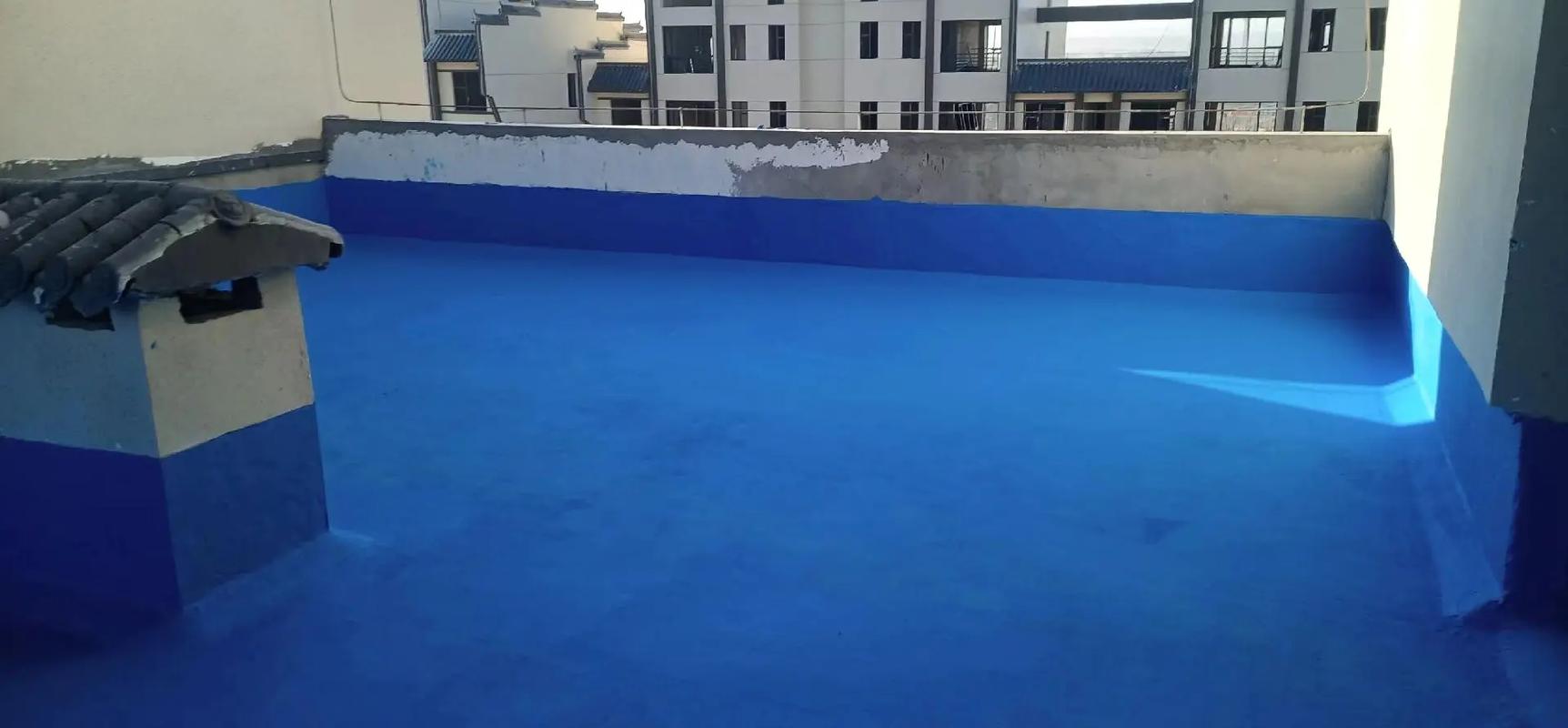 盾鼎金屬屋面聚酯塑膠防水防腐涂料上人屋面施工效果#施工現(xiàn)場(chǎng)實(shí) - 抖